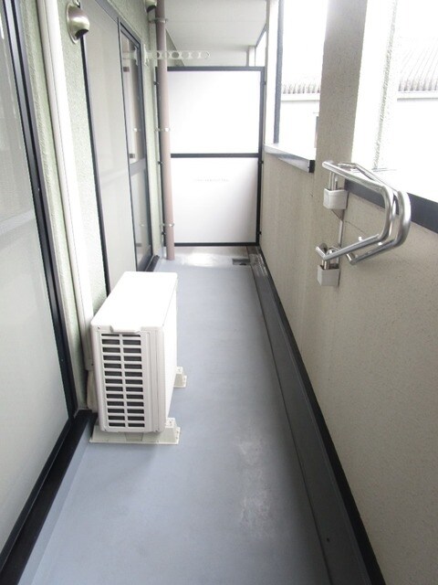 ラ・セラ・イーストの物件内観写真