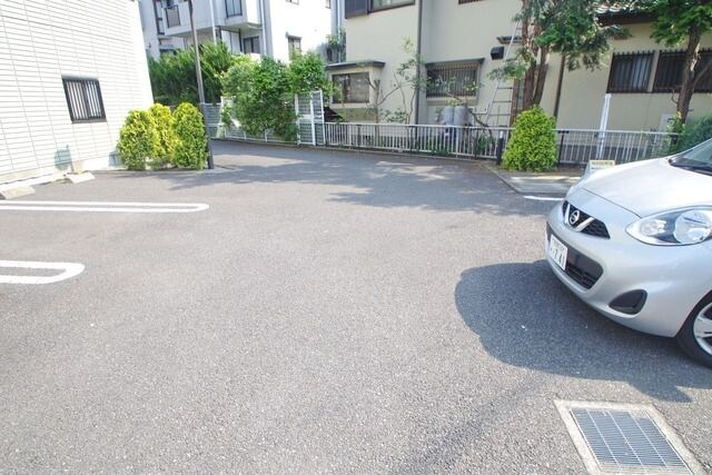 ラ・セラ・イーストの物件内観写真