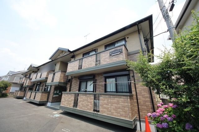 キャメリア・コートの物件外観写真