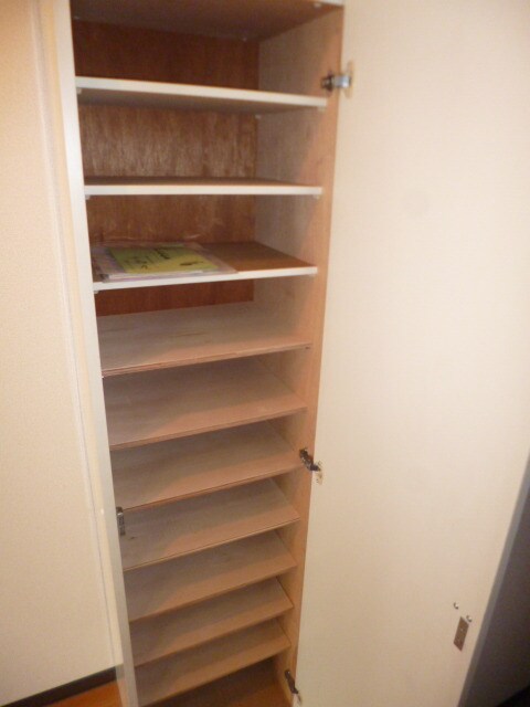 コスモヒロ南台の物件内観写真