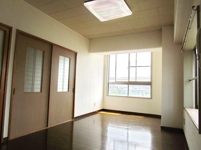 シャロン本厚木の物件内観写真