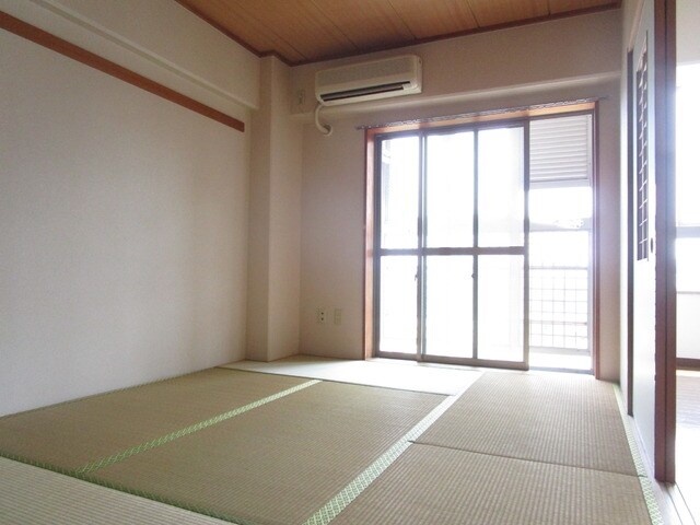 シャロン本厚木の物件内観写真