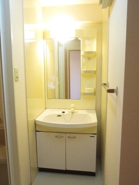 ベルシャイン厚木の物件内観写真