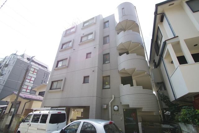 岩本ビルの物件外観写真