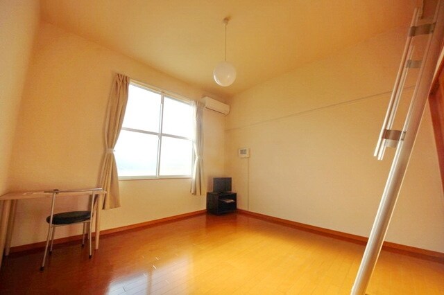 レオパレス鶴間アイリスIIの物件内観写真