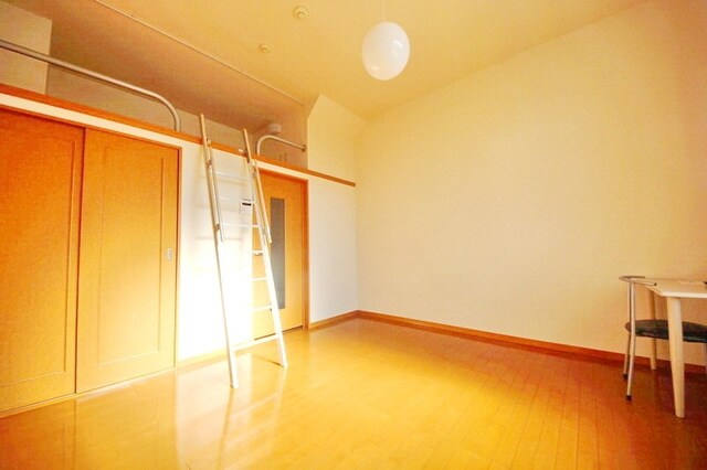 レオパレス鶴間アイリスIIの物件内観写真