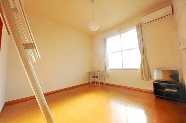 レオパレス鶴間アイリスIIの物件内観写真