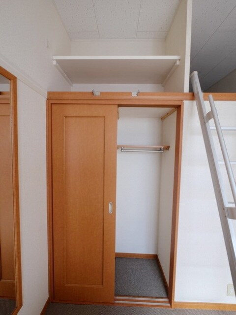 レオパレスサンピュアIの物件内観写真