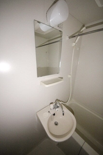 レオパレスセレブレイションの物件内観写真