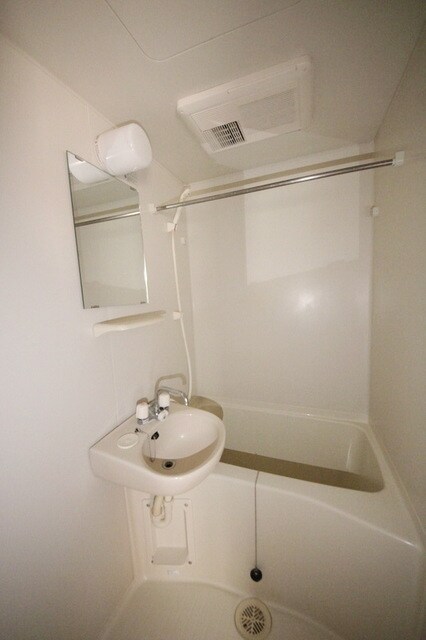 レオパレスセレブレイションの物件内観写真