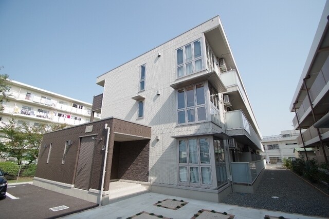 マリアエレナの物件外観写真