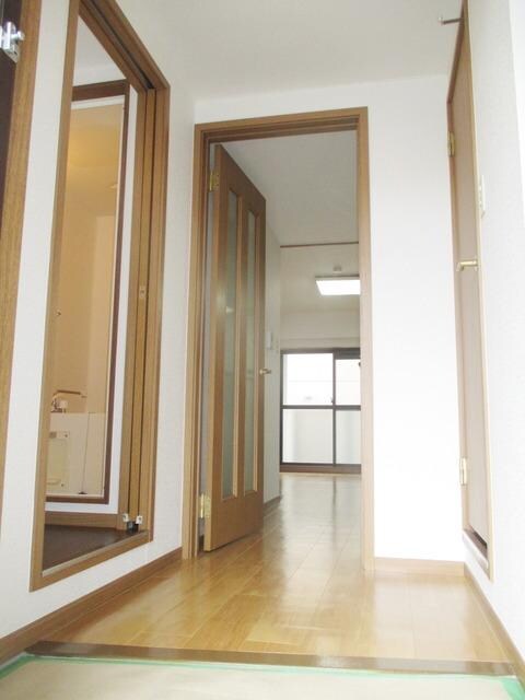 メゾンプリムローズの物件内観写真