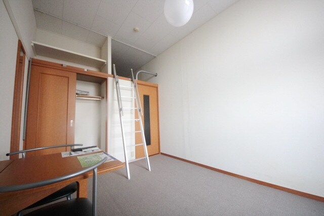 レオパレスレコルテ松ヶ枝の物件内観写真