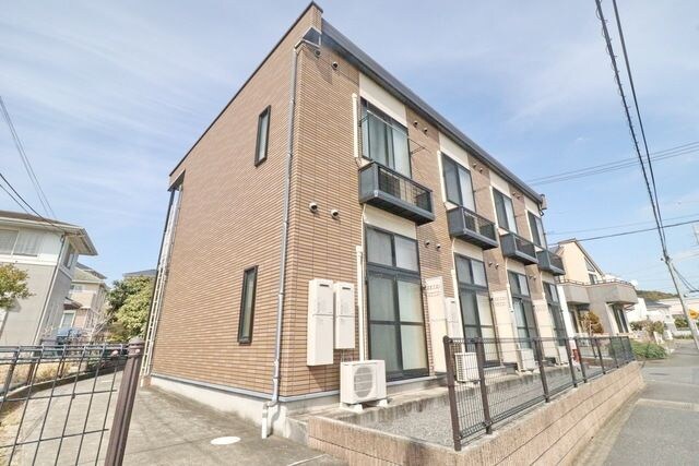 レオパレス杉山IIの物件外観写真