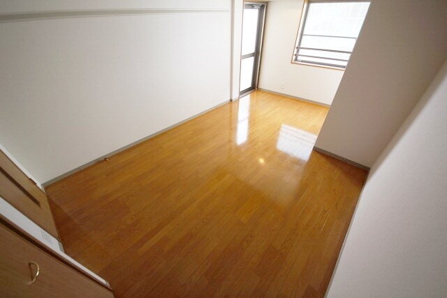 ビーヴァリー北の物件内観写真