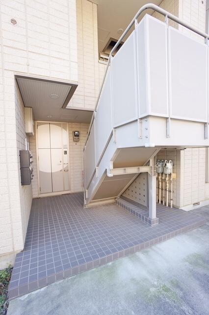 ヴィラ ペルジモーネの物件内観写真