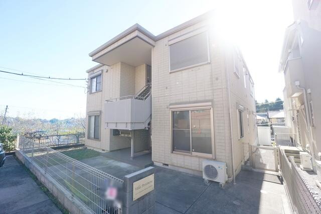 ヴィラ ペルジモーネの物件内観写真