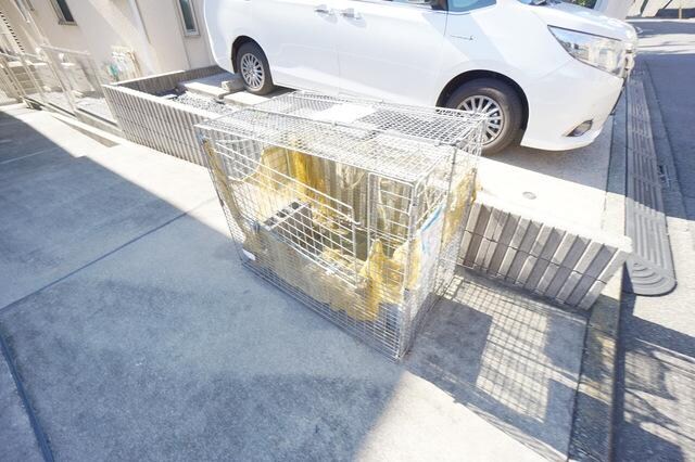 ヴィラ ペルジモーネの物件内観写真