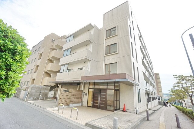 セジュール市ヶ尾の物件外観写真