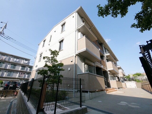 第5コスモスヴィラの物件外観写真