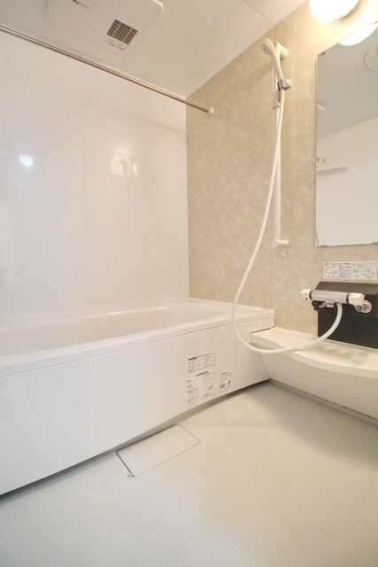 ヒルズ・カーリアAの物件内観写真