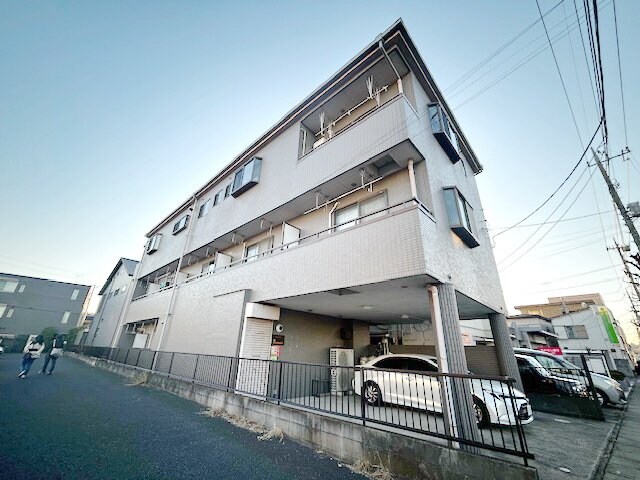 ファミール鈴木の物件外観写真