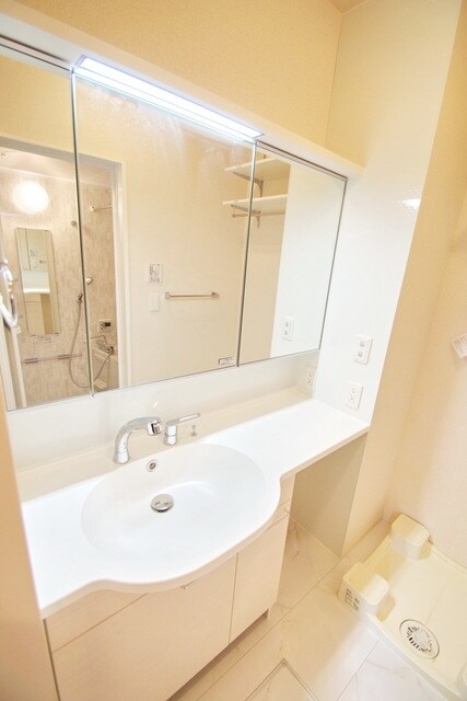 ライズ生田の物件内観写真