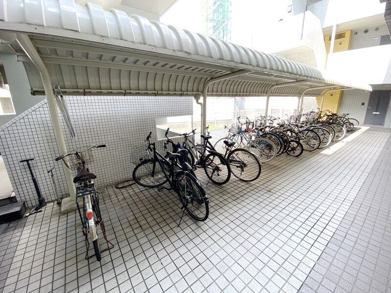 バードタウン9番館の物件内観写真