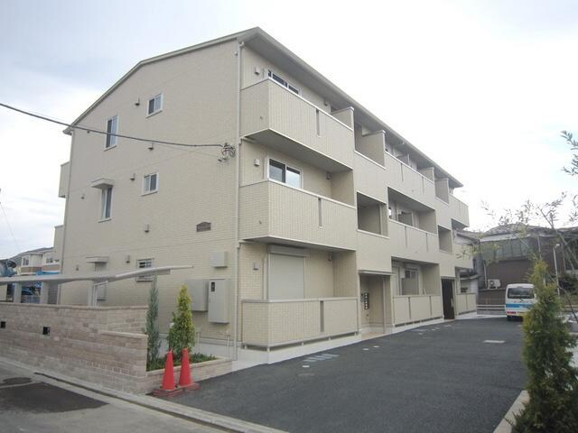 ジュヴァンセルの物件外観写真