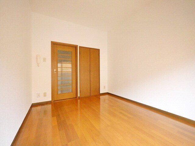 ルシアン多摩の物件内観写真