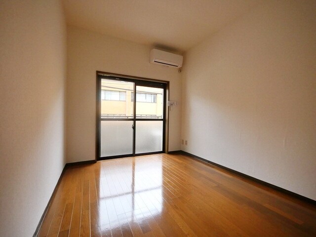 ルシアン多摩の物件内観写真