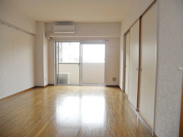 バードタウン7番館の物件内観写真