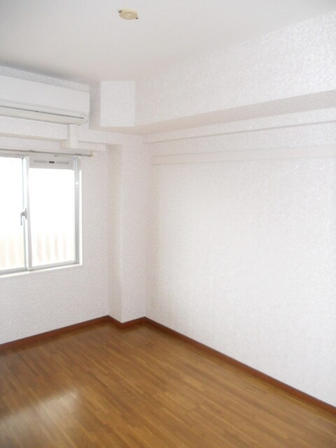 バードタウン7番館の物件内観写真