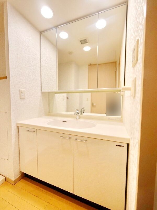 ロイヤルパーク多摩川2番館の物件内観写真