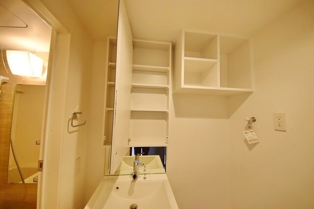 スカイコートグランデ成城の物件内観写真