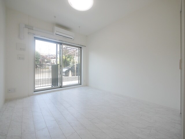 ラフィスタ鷺沼 南棟の物件内観写真