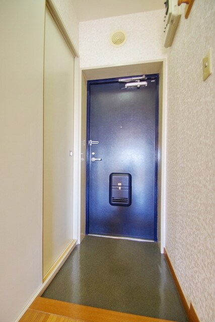 バードタウン8番館の物件内観写真