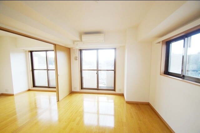 ベェルヴェル稲城の物件内観写真