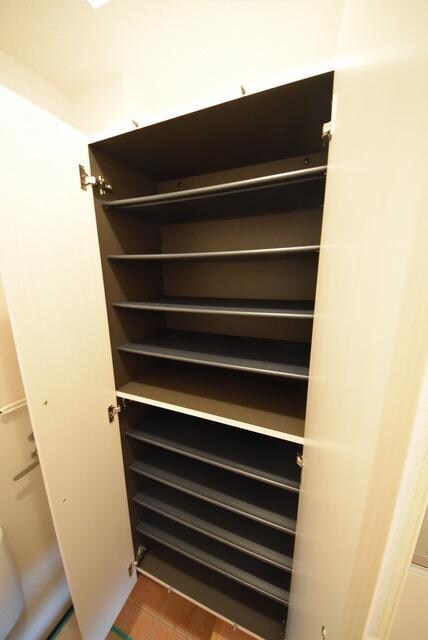 ヌールハリーフ3の物件内観写真