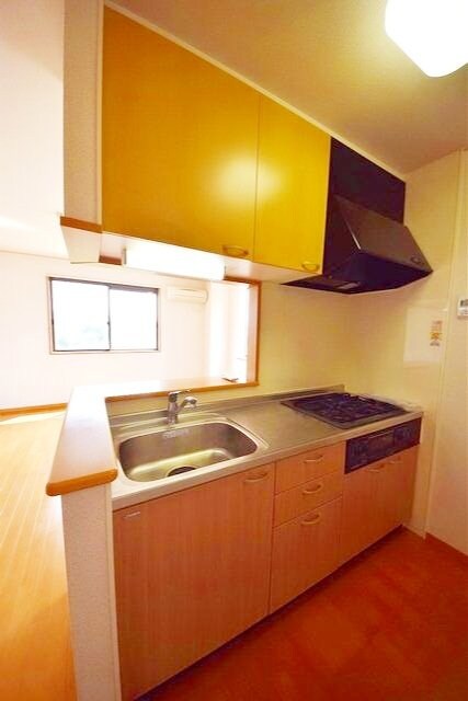 アムールシャンテ是政の物件内観写真