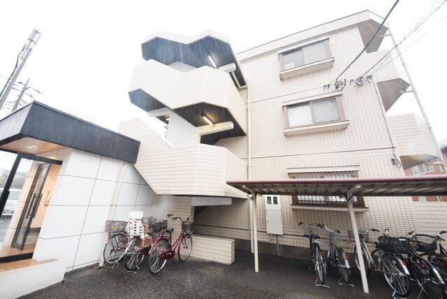 ハイツプレントリーの物件外観写真