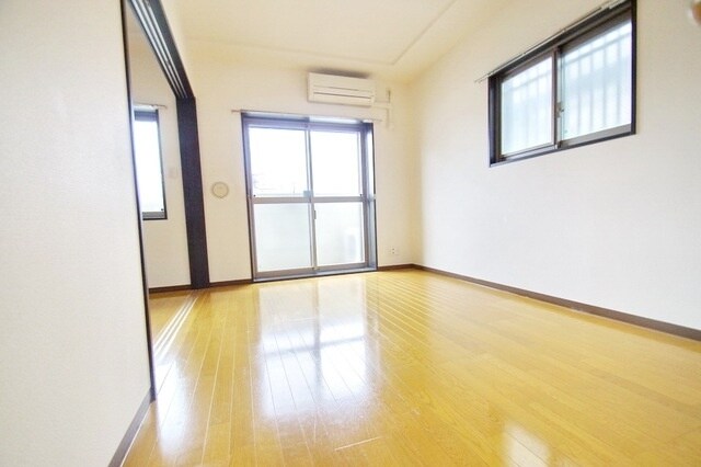 グラン・コンフォールの物件内観写真