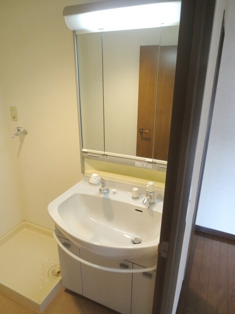 ファインコート西つつじヶ丘の物件内観写真