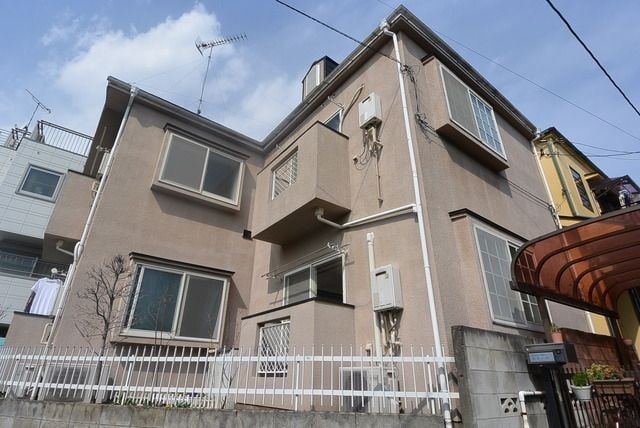 メゾンMOTOの物件外観写真