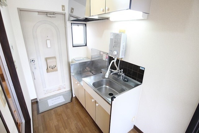 コーポラス100の物件内観写真