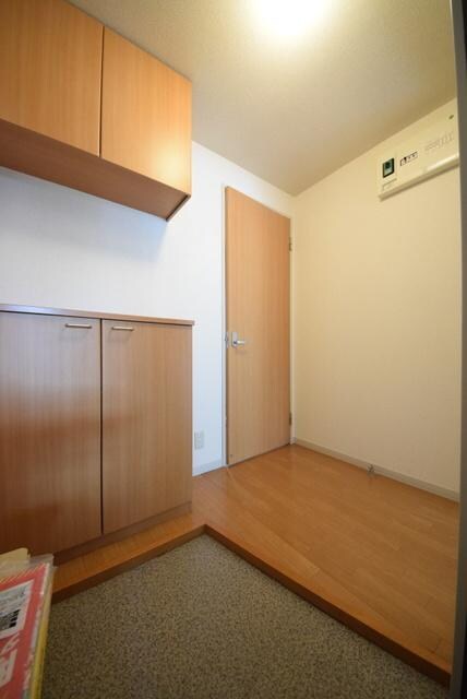 ライジングコートの物件内観写真