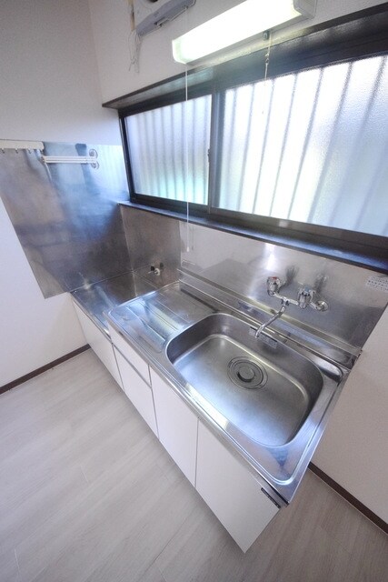 白百合荘の物件内観写真