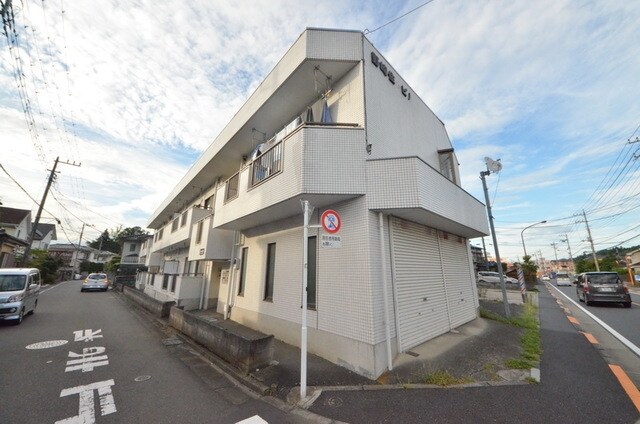 野崎ビルの物件外観写真