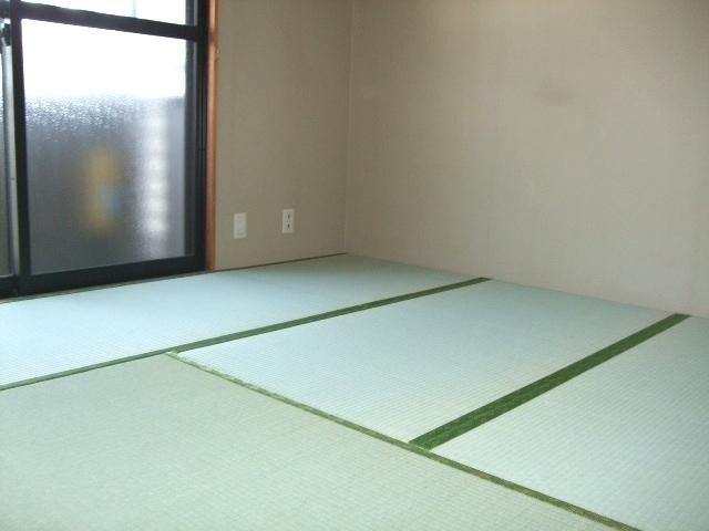 ツバキハイムの物件内観写真