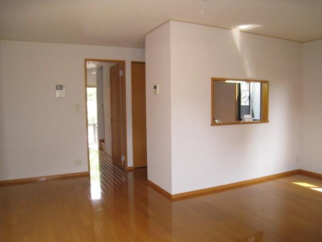 GreenForest聖蹟の物件内観写真